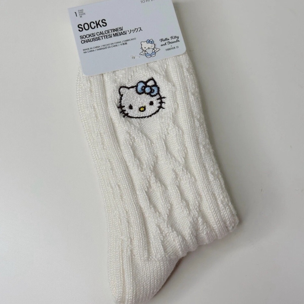 Sanrio Hello Kitty x Forever 21 socks